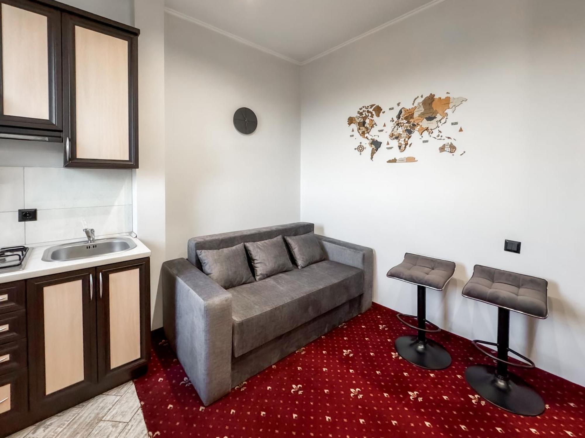 On Zaliznychna 49 Apartment *